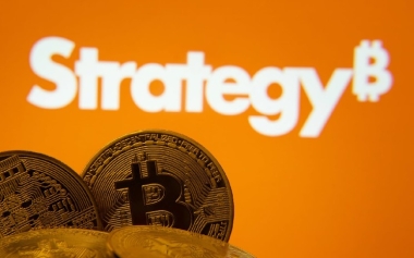 'All Three Will Crash and Burn': Peter Schiff Slams Michael Saylor as Strategy's Bitcoin 'Printer' Breaks 23-Day Silence