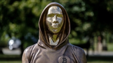 Are Satoshi Nakamoto’s Bitcoins in Danger? What Happens If the Passwords to His Wallets Are Cracked?