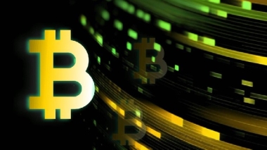 Bitcoin slides under ,000 as oil shock and Treasury yields hit risk assets