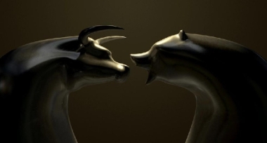 Traders watch bitcoin 'golden cross' as BTC slides to near ,000, ZEC dives 9%