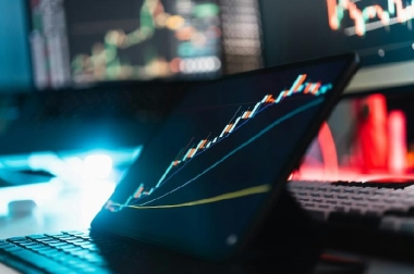 Bitcoin near ,000 today vs February: Institutional sentiment has flipped