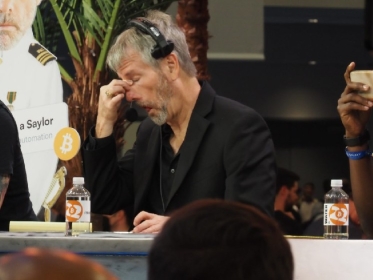 Strategy Stops Bitcoin (BTC) Purchases, Michael Saylor Announces a Major Sell! “A .2 Billion Sell Could Be Made for Three Purposes!”