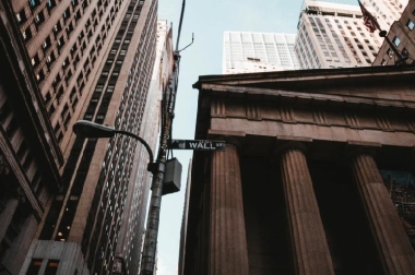 Billions flowing out of bitcoin ETFs and private credit funds suggest rising market risks