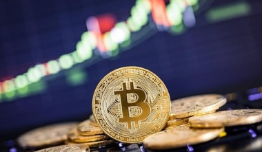 Bitcoin Price Prediction: BTC Could Rally Toward K Before a Midterm Crash