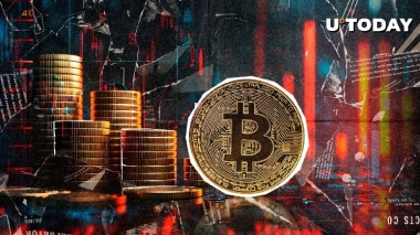 Bitcoin Records Extremely Rare Breakdown