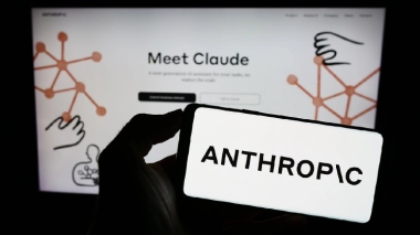 Can AI Beat Quantum? Anthropic's Encryption Discovery Raises Questions for Bitcoin