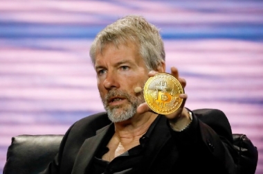 Following the Massive Bitcoin Sell, Strategy Makes a Remarkable Move: Michael Saylor Announces New Bitcoin-Based Model!