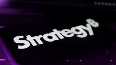 Peter Schiff Says Strategy Is No Longer a Leveraged Bitcoin Bet, Warns MSTR Shareholders of Infinite Dilution