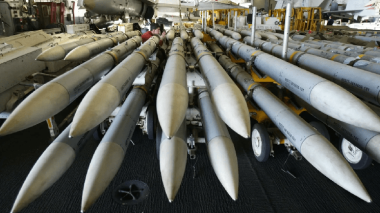 Trump Warns of 1,000 Missiles Aimed at Iran as Bitcoin Holds Near ,000